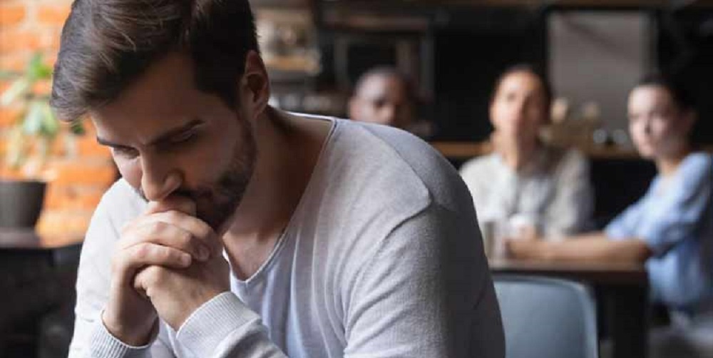 دلایل ابتلا به اختلال شخصیت اجتنابی