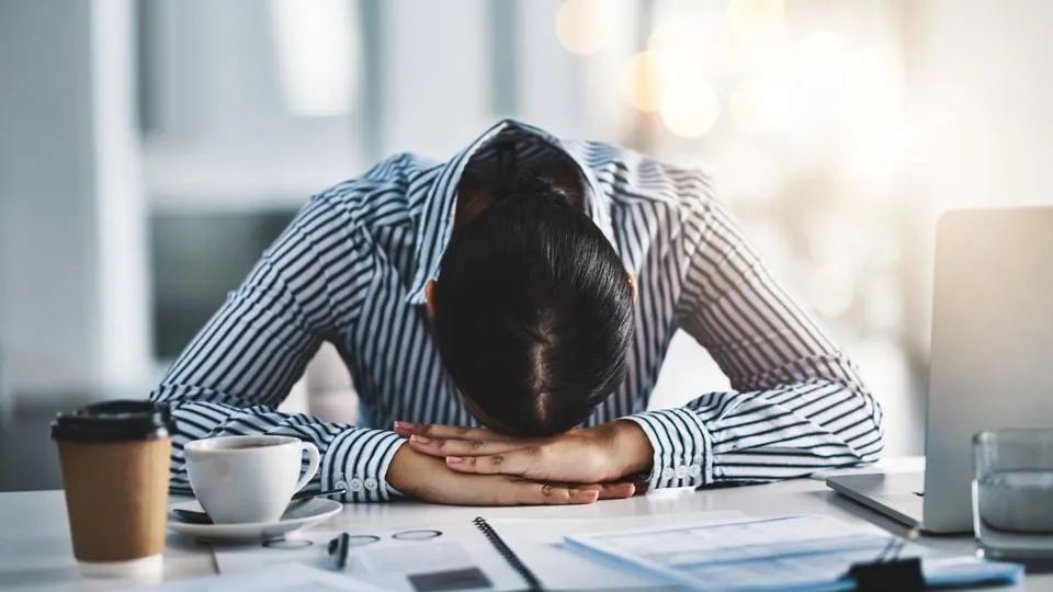 خستگی مزمن یکی از علائم اضطراب مزمن است