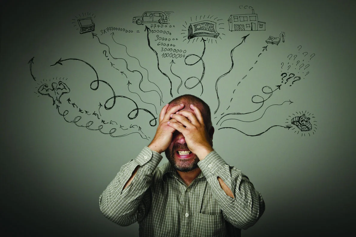 مردی که استرس و اضطراب بسیاری را تجربه می‌کند