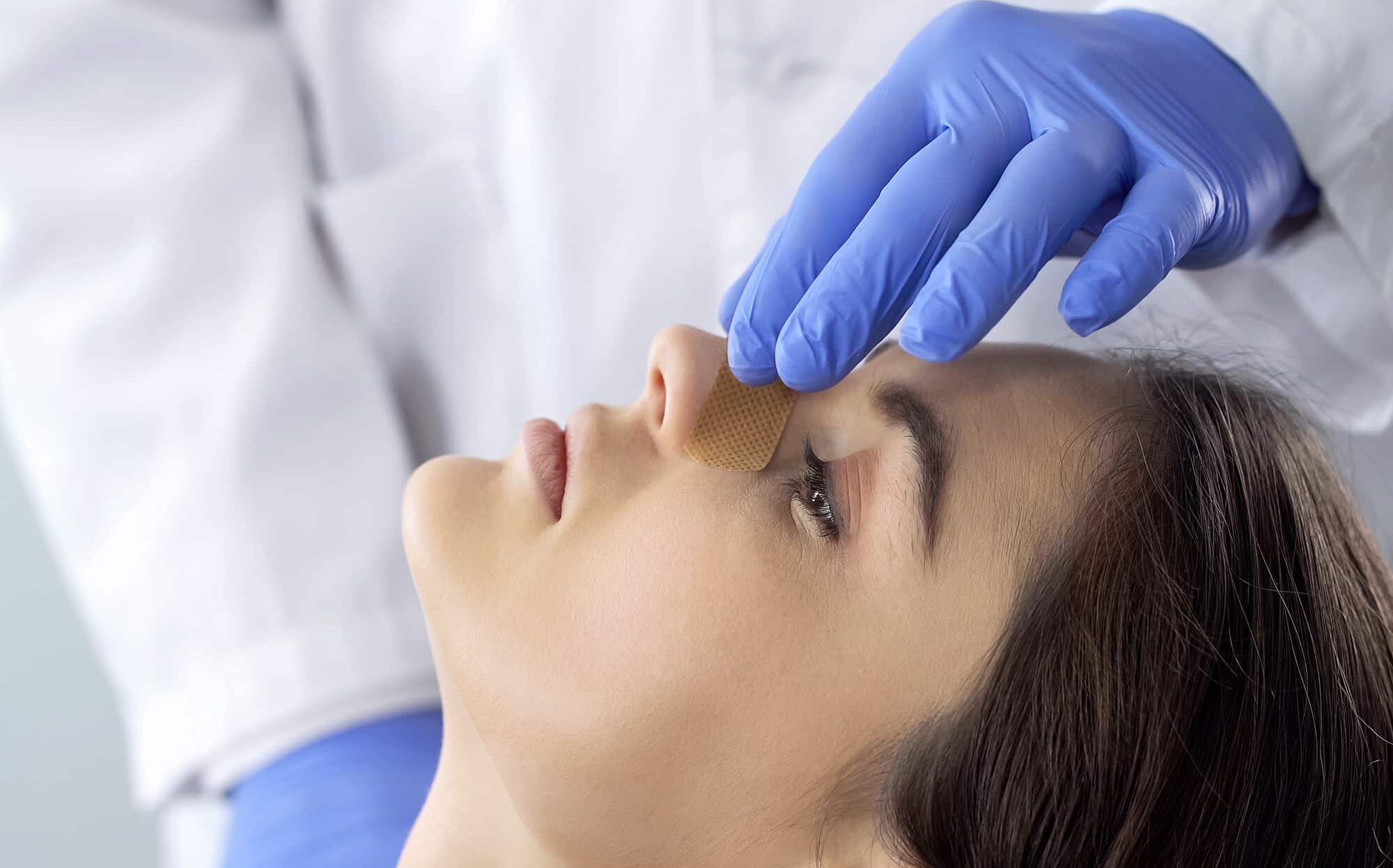 عوامل خطر بروز عوارض رینوپلاستی