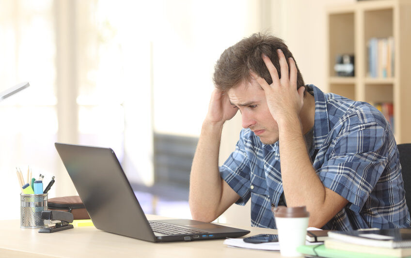 علائم اختلال اضطراب فراگیر چیست؟